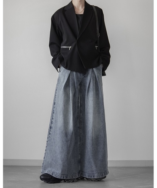 ELLUV（エルブ）の「【ELLUV/エルヴ】13ozティックネスデニム ディメンションタック ワイドフレアスラックス（デニムパンツ・メンズ・ダークインディゴブルー/ブラック/ライトインディゴブルー・S/M/XS）」の15枚目の写真