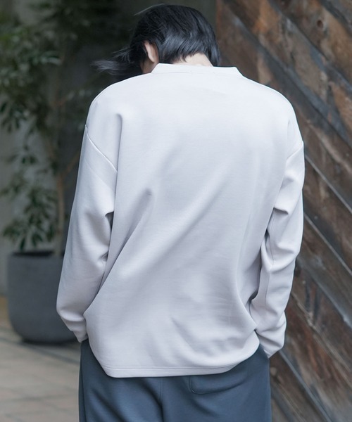 Blue Standard (ブルースタンダード)の「【BLUE STANDARD/ブルースタンダード】【もちもち高見えクッション素材】パフィースウェット トレーナー シワにならない 部分刺繍 ストレッチ ユニセックス(スウェット・メンズ・ダークグリーン/チャコールグレー/アイボリー/グレー・LARGE/MEDIUM/X-LARGE)」の17枚目の写真
