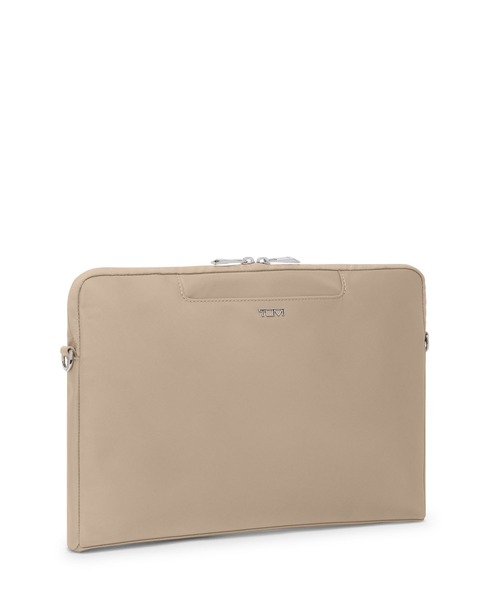 TUMI（トゥミ）の「VOYAGEUR 「ダコタ」ラップトップ・クロスボディ（A4/PC14インチまで対応）（PC・タブレットケース・レディース・ブラック×ゴールド/インディゴブルー/オートミール/ブラック×グレー・FREE）」の6枚目の写真