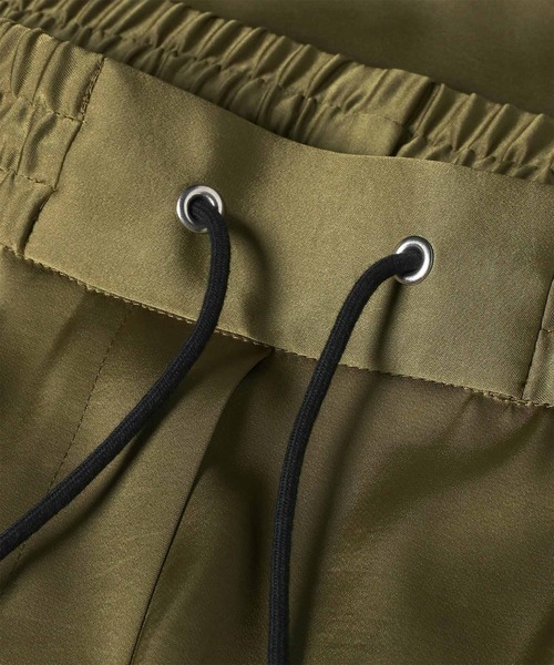 Paul Smith(ポールスミス)の「ウィメンズ サテン ストレートパンツ / 165033 255T(その他パンツ・レディース・ブラック/カーキ・40)」の10枚目の写真