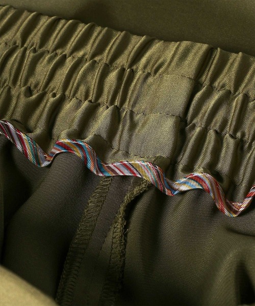 Paul Smith(ポールスミス)の「ウィメンズ サテン ストレートパンツ / 165033 255T(その他パンツ・レディース・ブラック/カーキ・40)」の11枚目の写真