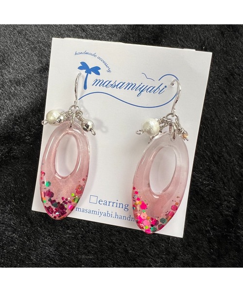 tone(トーン)の「【masamiyabi】愛らしい偏光ラメピアス(MA)(ピアス(両耳用)・レディース・ブルー/ピンク・FREE)」の2枚目の写真