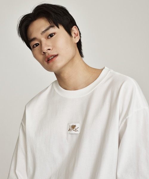 NIKE(ナイキ)の「ナイキ スポーツウェア ロングスリーブ Tシャツ / Nike Sportswear Long-Sleeve T-Shirt IO9761-100 White(Tシャツ/カットソー・メンズ・ホワイト・XL/2XL/S/M/L)」の5枚目の写真
