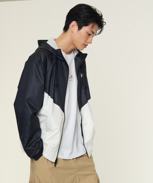 NIKE(ナイキ)の「ナイキ スポーツウェア ロングスリーブ Tシャツ / Nike Sportswear Long-Sleeve T-Shirt IO9761-100 White(Tシャツ/カットソー・メンズ・ホワイト・XL/2XL/S/M/L)」の8枚目の写真