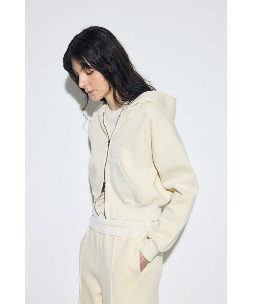 AZUL by moussy（アズールバイマウジー）の「ピグメントダブルジップフーディー（パーカー・レディース・ライトブラック/アイボリー/カーキ・FREE）」の7枚目の写真