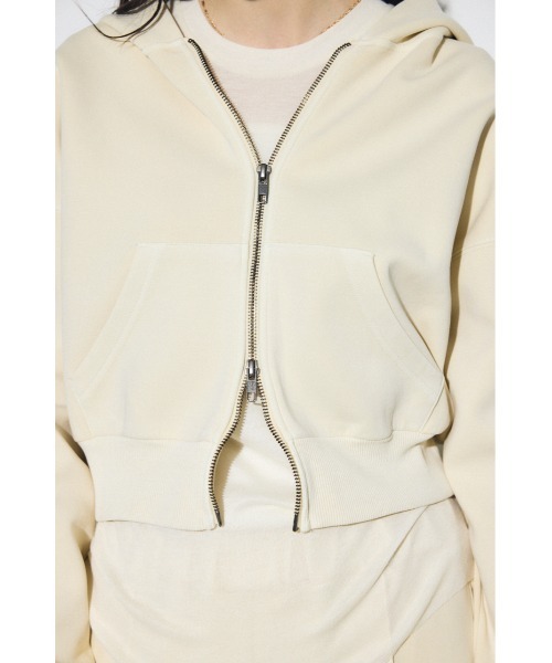 AZUL by moussy（アズールバイマウジー）の「ピグメントダブルジップフーディー（パーカー・レディース・ライトブラック/アイボリー/カーキ・FREE）」の12枚目の写真