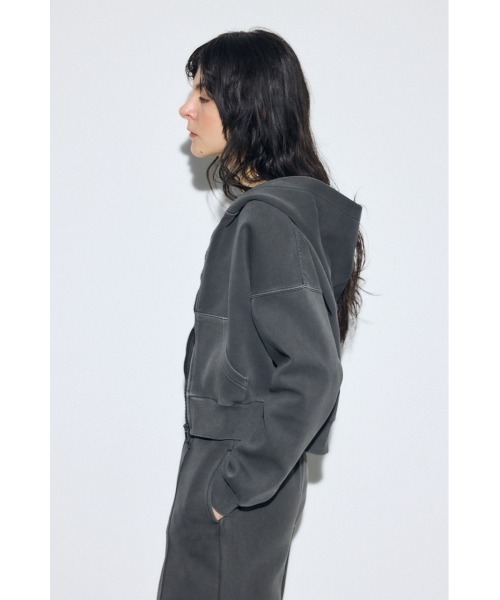 AZUL by moussy（アズールバイマウジー）の「ピグメントダブルジップフーディー（パーカー・レディース・ライトブラック/アイボリー/カーキ・FREE）」の18枚目の写真