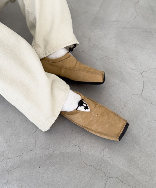 CANAL JEAN（キャナルジーン）の「diggity　スクエアトゥモカシン（モカシン/デッキシューズ・レディース・ベージュ/ブラック・24.5/24/23.5）」の8枚目の写真