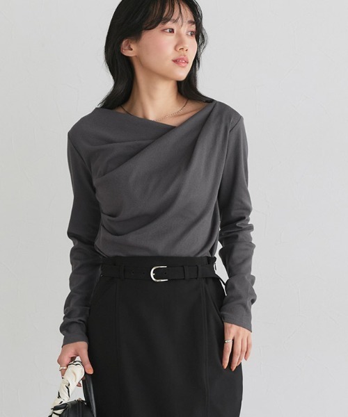 Pierrot(ピエロ)の「ドレープデザインテレコリブカットソー(Tシャツ/カットソー・レディース・オフホワイト/ブラック/チャコール・LL/L/M)」の22枚目の写真