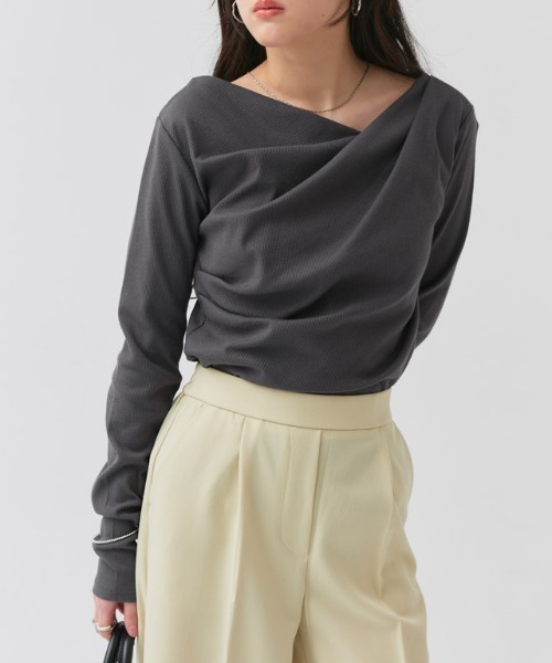 Pierrot(ピエロ)の「ドレープデザインテレコリブカットソー(Tシャツ/カットソー・レディース・オフホワイト/ブラック/チャコール・LL/L/M)」の15枚目の写真