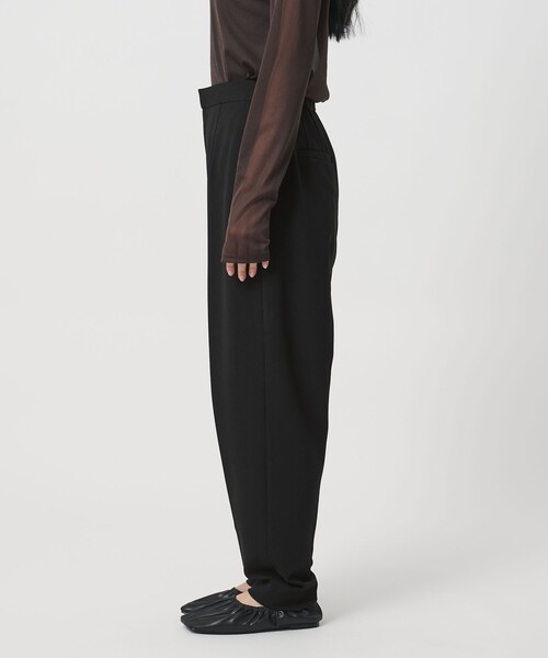 MARW UNITED ARROWS(マルゥ ユナイテッドアローズ)の「<MARW UNITED ARROWS>ジョーゼット テーパード パンツ 撥水・UVカット(その他パンツ・レディース・ブラック/ナチュラル/ホワイト・34/36/38)」の16枚目の写真
