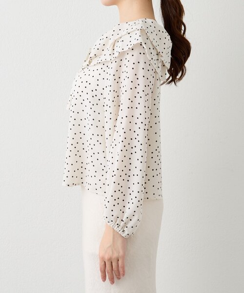 La boutique BonBon（ラブティックボンボン）の「【最強愛され】ギャザーフリルリボンドットブラウス（シャツ/ブラウス・レディース・ネイビー/ホワイト・FREE）」の12枚目の写真