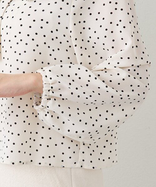 La boutique BonBon（ラブティックボンボン）の「【最強愛され】ギャザーフリルリボンドットブラウス（シャツ/ブラウス・レディース・ネイビー/ホワイト・FREE）」の15枚目の写真