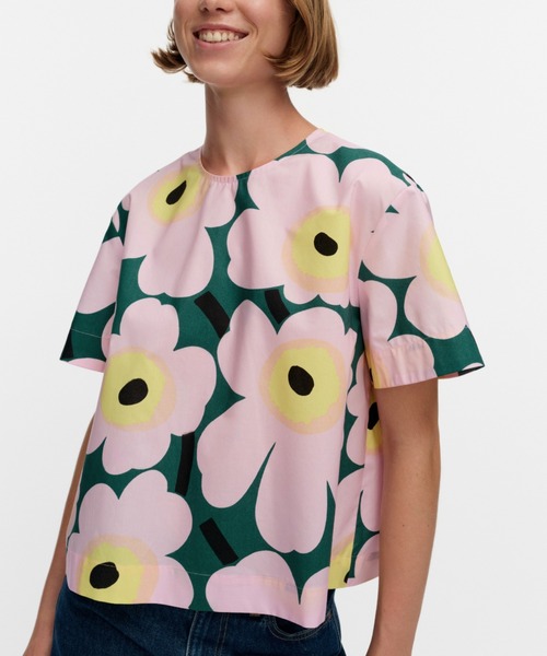 marimekko（マリメッコ）の「Huojunta Unikko / T-shirt（シャツ/ブラウス・レディース・ライトピンク・38/36/40）」の4枚目の写真