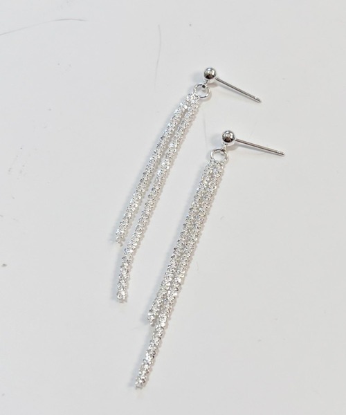 yu-ka(ユーカ)の「YU-KA:フリンジピアス Fringe earrings(ピアス(両耳用)・レディース・シルバー・FREE)」の2枚目の写真