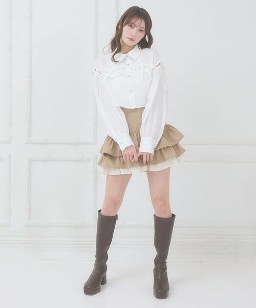 MAJESTIC LEGON（マジェスティックレゴン）の「キラキラオープンショルダーシャツ（シャツ/ブラウス・レディース・アイボリー/ピンク/イエロー/ブルー・MEDIUM）」の5枚目の写真