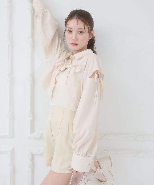 MAJESTIC LEGON（マジェスティックレゴン）の「キラキラオープンショルダーシャツ（シャツ/ブラウス・レディース・アイボリー/ピンク/イエロー/ブルー・MEDIUM）」の17枚目の写真