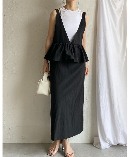 She's Closet(シーズクローゼット)の「ロング丈 レイヤード風 ペプラム切り替え キャミワンピース ジャンパースカート(ジャンパースカート・レディース・ライトベージュ/オリーブ/ブラック・FREE)」の2枚目の写真