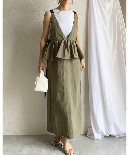 She's Closet(シーズクローゼット)の「ロング丈 レイヤード風 ペプラム切り替え キャミワンピース ジャンパースカート(ジャンパースカート・レディース・ライトベージュ/オリーブ/ブラック・FREE)」の7枚目の写真