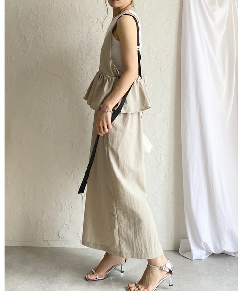 She's Closet(シーズクローゼット)の「ロング丈 レイヤード風 ペプラム切り替え キャミワンピース ジャンパースカート(ジャンパースカート・レディース・ライトベージュ/オリーブ/ブラック・FREE)」の13枚目の写真