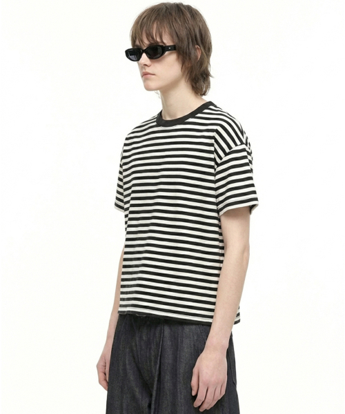 REBRENNER(リブレンナー)の「ピーチストライプクロップ半袖Tシャツホワイトブラック(Tシャツ/カットソー・メンズ・ホワイト系その他2・MEDIUM/LARGE/X-LARGE)」の1枚目の写真