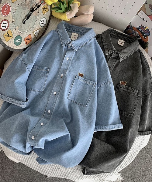 SHEPP(シープ)の「【UNISEX】ワンポイントオーバーサイズ ライトデニム ハーフスリーブシャツ(シャツ/ブラウス・メンズ・ブルー/ブラック・M)」の19枚目の写真