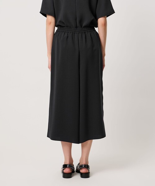 UNITED ARROWS(ユナイテッドアローズ)の「COMFY クロップド ワイドパンツ ‐防汚 UVカット ウォッシャブル‐(スラックス・レディース・ブラック/ダークグレー・36/38)」の10枚目の写真