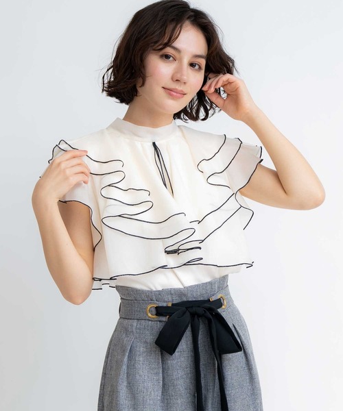 NOELA(ノエラ)の「ラッフルフリルシアーブラウス(シャツ/ブラウス・レディース・ブラック/オフホワイト/ラベンダー・フリー)」の2枚目の写真