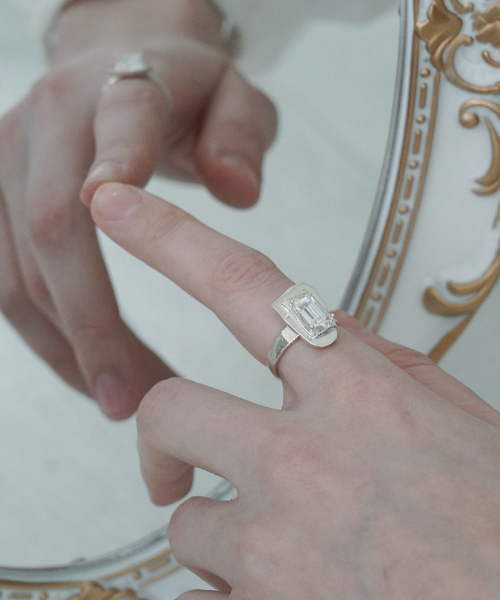 OVERGREY(オーバー グレイ)の「Truth Mirror Ring - M(リング・レディース・その他・20号/16号/17号/18号/19号/15号/9号/10号/11号/12号/13号/14号/7号/8号)」の1枚目の写真