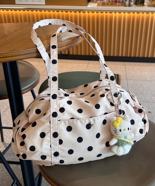 Teem Store（チームストア）の「【ドット柄】 ギャザーミニボストンバッグ（ショルダーバッグ・レディース・ブラック/ホワイト・F）」の6枚目の写真