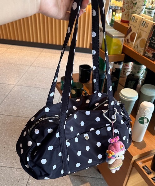 Teem Store（チームストア）の「【ドット柄】 ギャザーミニボストンバッグ（ショルダーバッグ・レディース・ブラック/ホワイト・F）」の14枚目の写真