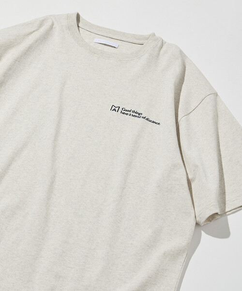 Firsthand(ファーストハンド)の「MA Firsthand/マ ファーストハンド MA ベーシック ロゴ 刺繍 ショートスリーブ Tシャツ(Tシャツ/カットソー・メンズ・ブラック/ホワイト/ブルー/オフホワイト・MEDIUM/SMALL/LARGE)」の2枚目の写真
