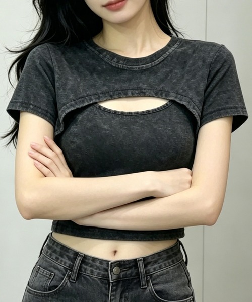 nonomi(ノノミ)の「ヴィンテージライク ピグメント加工 カットアウト レイヤード風 クロップドTシャツ(Tシャツ/カットソー・レディース・グレー・FREE)」の4枚目の写真