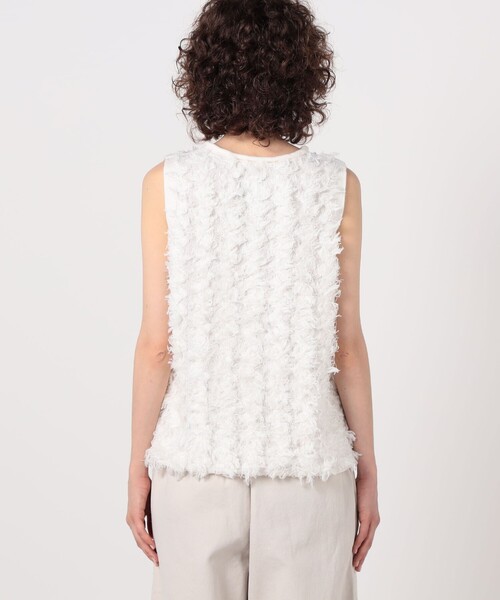 TOMORROWLAND （トゥモローランド）の「LAUREN MANOOGIAN TUFTED SHELL ノースリーブプルオーバー（ニット/セーター・レディース・ホワイト・1）」の5枚目の写真