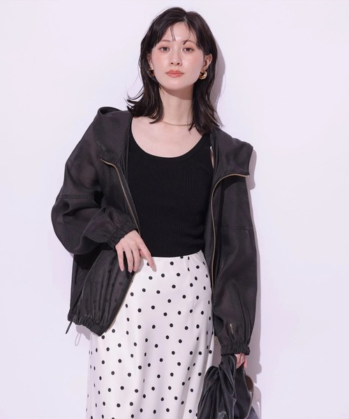 Arpege story(アルページュストーリー)の「ドットサテンスカート(スカート・レディース・ホワイト/ピンクベージュ/ブラック・2/1/0)」の20枚目の写真