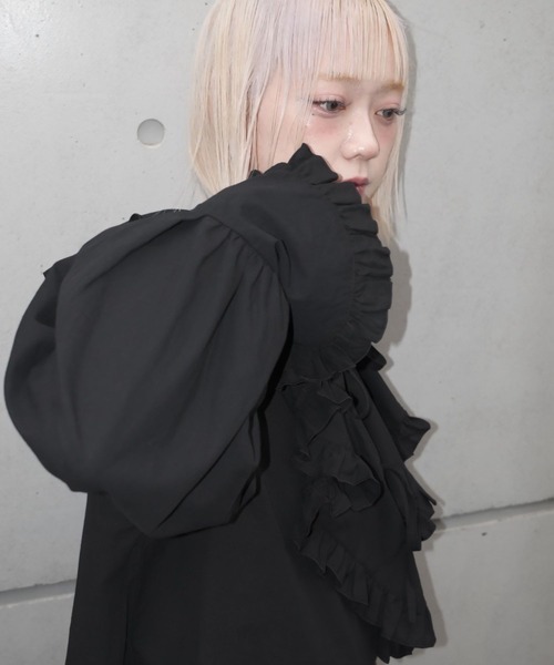 ZOZOMARKET by aoi(ゾゾマーケットバイアオイ)の「【インフルエンサー aoiセレクト】コットンフリルブラウス(シャツ/ブラウス・レディース・ブラック/ホワイト・FREE)」の16枚目の写真