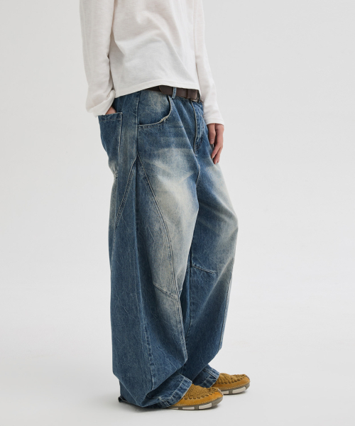LEIRE（ルアール）の「カーブドラインウォッシングパンツ [フェイドブルー]（デニムパンツ・メンズ・その他・MEDIUM/LARGE/X-LARGE）」の3枚目の写真