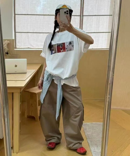 GEMEDA(ジェメダ)の「フォトプリントオーバーTシャツ/ヴィンテージライク半袖トップス(Tシャツ/カットソー・レディース・ホワイト/グレー/ブラック・M)」の10枚目の写真