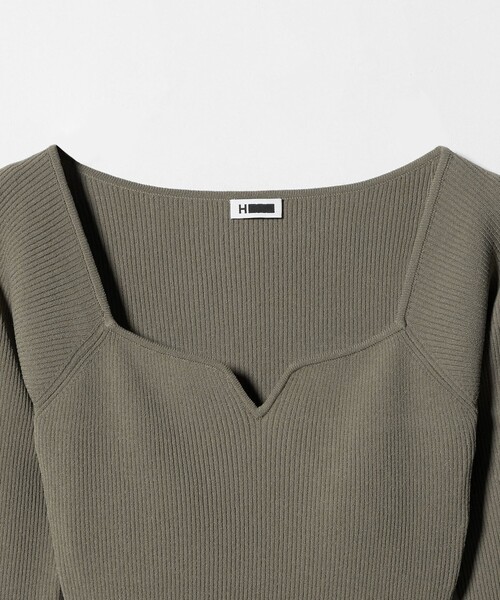 H　BEAUTY&YOUTH UNITED ARROWS（エイチビューティーアンドユースユナイテッドアローズ）の「＜H＞キーネック リブ ニットプルオーバー（ニット/セーター・レディース・ベージュ・FREE）」の5枚目の写真