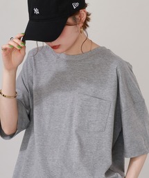ミニポケット付きオーバーサイズ無地Tシャツ 半端袖
