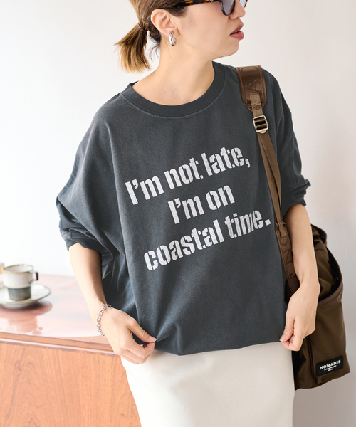 FRAMeWORK(フレームワーク)の「GULFCOAST SPORTSWEAR 別注ドルマンスリーブTシャツ(Tシャツ/カットソー・レディース・スミクロ/ブラウン/ベージュ/ライトグレー・FREE)」の8枚目の写真
