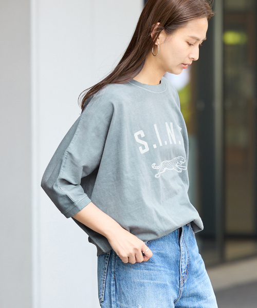 FRAMeWORK(フレームワーク)の「GULFCOAST SPORTSWEAR 別注ドルマンスリーブTシャツ(Tシャツ/カットソー・レディース・スミクロ/ブラウン/ベージュ/ライトグレー・FREE)」の21枚目の写真