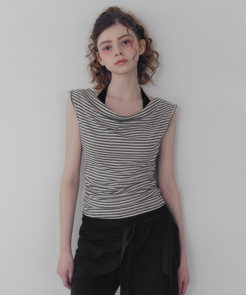 TWEE(トゥウィー)の「エデルンホルターレイヤードTシャツ(Tシャツ/カットソー・レディース・スカイブルー/ブラック・FREE)」の3枚目の写真