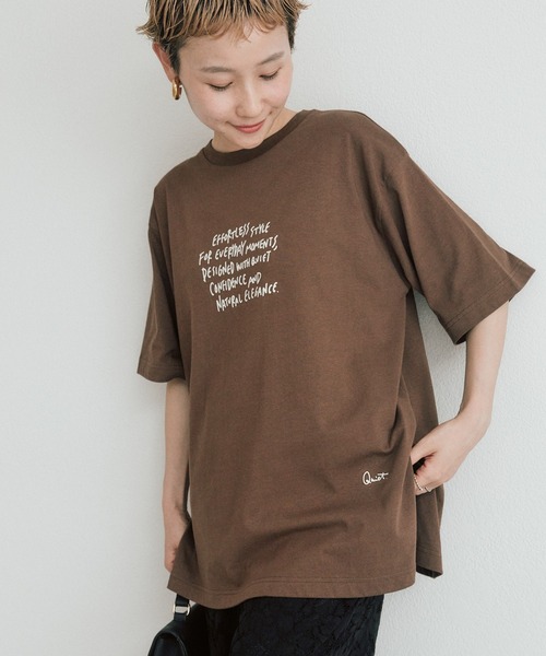 PUAL CE CIN(ピュアルセシン)の「【@kokiminitaコラボ】ロゴプリント×ロゴ刺繍Tシャツ(Tシャツ/カットソー・レディース・ネイビー/ブラウン/オフホワイト・FREE)」の1枚目の写真