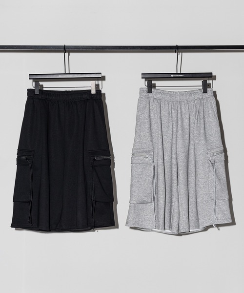 me+em select(ミームセレクト)の「【 2color 】タックワイドカーゴスウェットハーフパンツ / tuck wide cargo sweat half pants(スウェットパンツ・レディース・ブラック/グレー・FREE)」の5枚目の写真