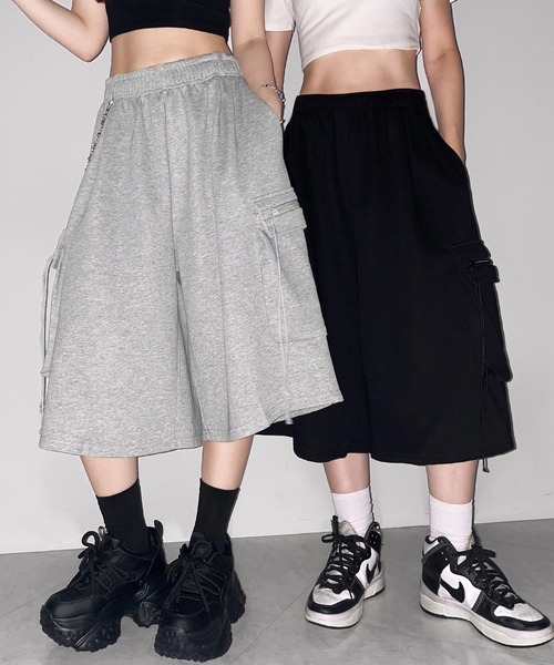 me+em select(ミームセレクト)の「【 2color 】タックワイドカーゴスウェットハーフパンツ / tuck wide cargo sweat half pants(スウェットパンツ・レディース・ブラック/グレー・FREE)」の6枚目の写真