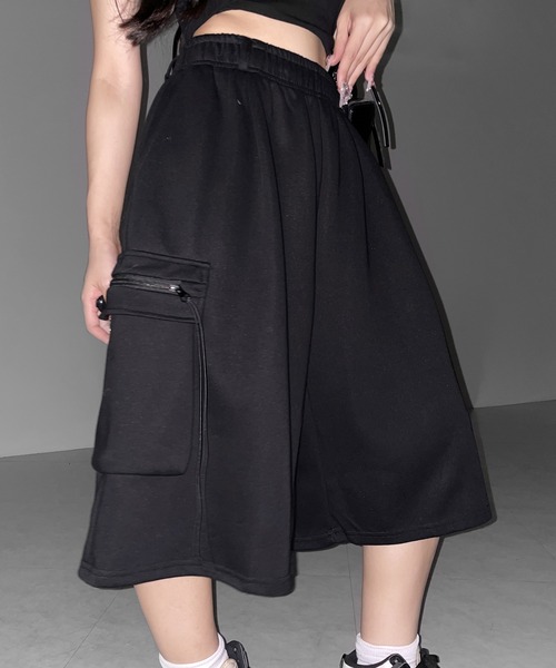 me+em select(ミームセレクト)の「【 2color 】タックワイドカーゴスウェットハーフパンツ / tuck wide cargo sweat half pants(スウェットパンツ・レディース・ブラック/グレー・FREE)」の11枚目の写真