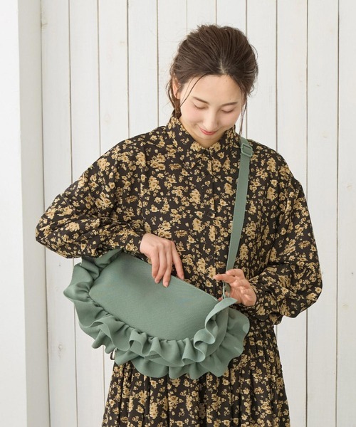 ROOTOTE(ルートート)の「ルートート / ショルダーバッグ フリル 半月型 洗濯可 EU.ベビールー.ルフルラッフル-B(ショルダーバッグ・レディース・ブラック/ネイビー/シルバー/ミント/チョコ・FREE)」の21枚目の写真