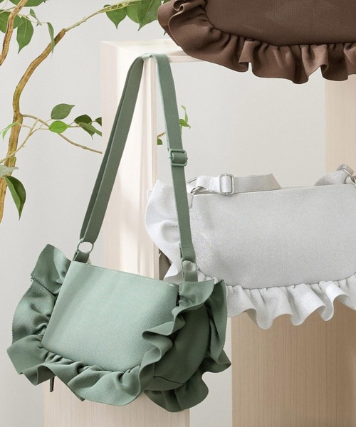ROOTOTE(ルートート)の「ルートート / ショルダーバッグ フリル 半月型 洗濯可 EU.ベビールー.ルフルラッフル-B(ショルダーバッグ・レディース・ブラック/ネイビー/シルバー/ミント/チョコ・FREE)」の22枚目の写真