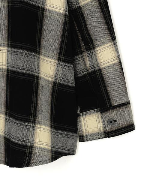 FOG ESSENTIALS(エフオージーエッセンシャルズ)の「Fear of God ESSENTIALS/FOG エッセンシャルズ/BUTTON UP SHIRT(シャツ/ブラウス・メンズ・グレー・S/M)」の7枚目の写真